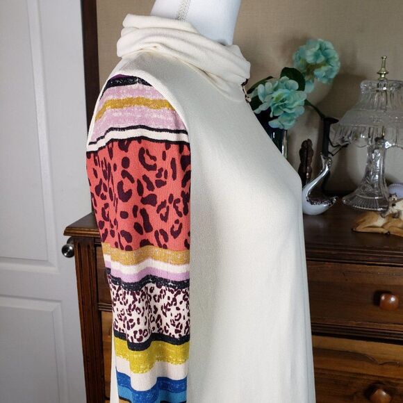 Womens Soft Cream Button Turtleneck Sweater Top S Small Blouse Pullover - Picture 4 of 8